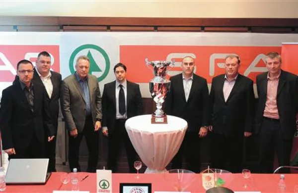 Primorska stratega Konstantin Subotić (prvi z leve) in Martin Novak (drugi z leve) imata realne ambicije. Ob njima sta Zmago Sagadin in Sašo Filipovski.