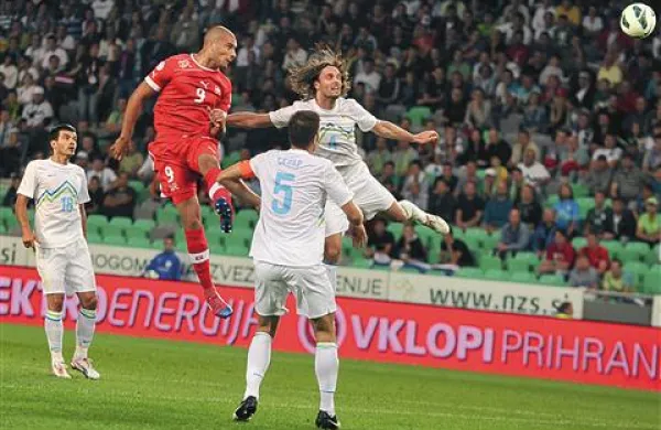 Slovenska nogometna reprezentanca (v beli opravi) je zadnjič igrala v Stožicah septembra, ko je  morala v kvalifikacijah priznati premoč Švici  