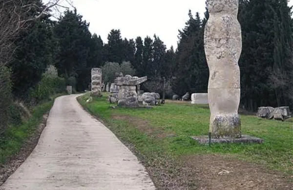 Poti na polotoku Seča so neurejene in nepovezane, ugotavljajo arhitekti