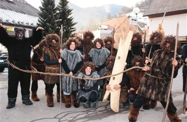 Pustni torek je še zadnji dan, ko pustne maske odganjajo zimo