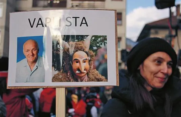 Na laufariji so ob Pustu, večnemu krivcu za težave, prst uperili še v župana Mirana Cigliča