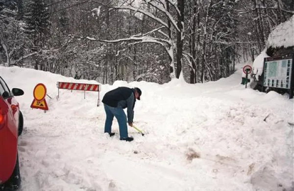 Zaprta ostaja le še cesta proti Koševniku 