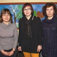 Gonilna sila vsakoletnih predstav so mentorice (od leve) Jelka Hadalin, Jana Bele Lutman in Doris Furlan