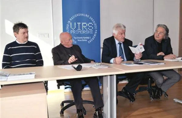 Uroš Saksida, Saša Maechtig, Jože Duhovnik in Vladimir Pezdirc si veliko obetajo od novega programa 