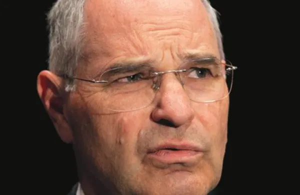 Generalni državni tožilec Zvonko Fišer opozarja na pritiske, ki da ga na tožilsko organizacijo izvaja notranje ministrstvo