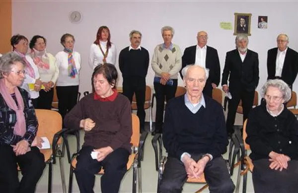 Prešerna so v postojnskem domu upokojencev recitirali direktorica, računovodkinja in stoletnica