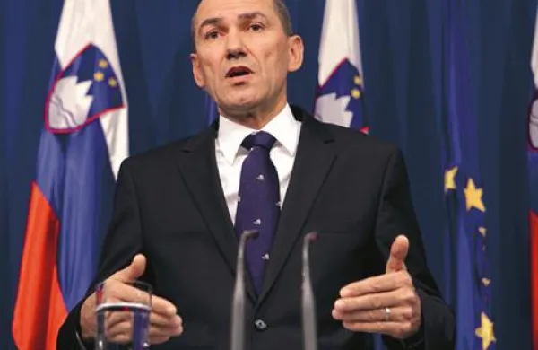 Protikorupcijska komisija je namreč ugotovila, da so odgovorne osebe Plinovodov pri zaposlitvi hčerke premierja in predsednika SDS Janeza Janše ter sina vodje poslanske skupine SDS Jožeta Tanka kršile dolžno ravnanje