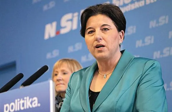 Ljudmila Novak ocenjuje, da so predsedniki potencialnih partneric “precej egocentrični” in jih bo zato v morebitni novi vladi “težko držati skupaj”