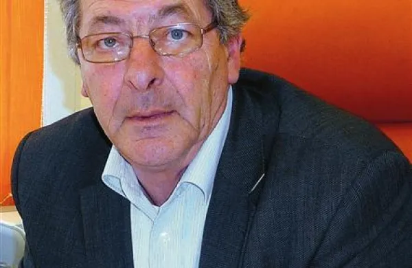 Igor Bole je dobil podporo sveta zavoda, zapletlo pa se je pri sežanski občini