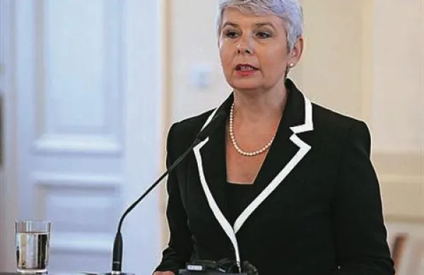 Častno razsodišče HDZ je danes soglasno in brezpogojno izključilo poslanko Jadranko Kosor iz največje hrvaške opozicijske stranke