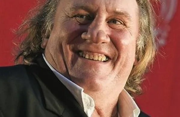Francoski igralec Gérard Depardieu gre nekaterim Rusom že pošteno na živce