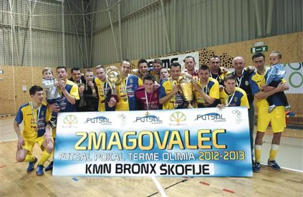 Pokalno lovoriko so za Bronx osvojili: Erik Kocjan, Filip Katulić Grđan, Rok Grželj, Slaven Radišković, Aleš Šmon, Tine Kapun, Blaž Peljhan, Džimi Ninkovič, Nermin Suhopoljac, Dragan Mirković, Tadej  Čuk, Nik Zajc, Marko Hrvatin, trener Marko Janjić in njegov pomočnik Draženko Vujić 