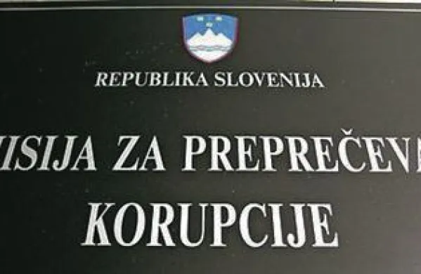 KPK sicer v zadnji oceni stanja v bančnem sektorju poziva k ureditvi razmer