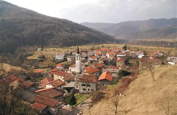 Občina Kanal bo v Avčah gradila kanalizacijo s čistilno napravo