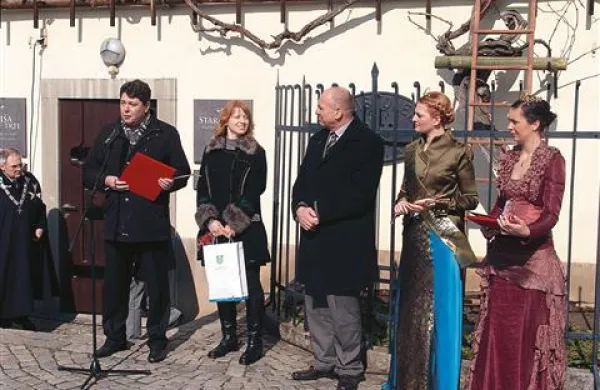 Tudi v občini Šempeter-Vrtojba bo rasla potomka najstarejše žlahtne vinske trte na svetu, vpisane tudi v Guinnessovo knjigo rekordov. Gre kajpak za trto   z mariborskega Lenta.