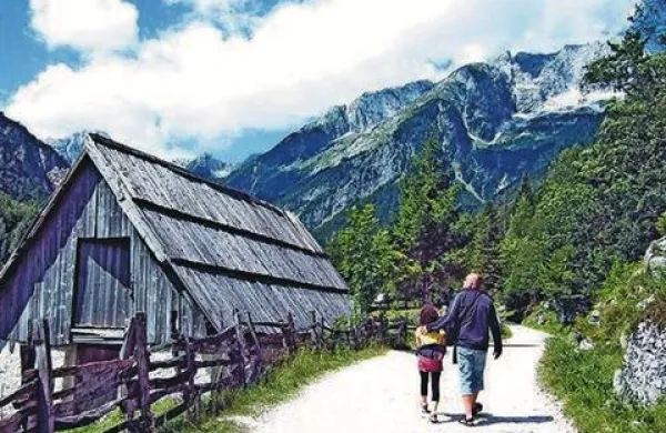 Med programi zelenega razvojnega preboja je tudi zeleni turizem