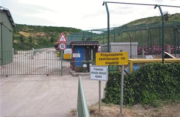 Bo ajdovska deponija služila namenu tudi še v času, ko naj bi pri sosedih deloval CERO?