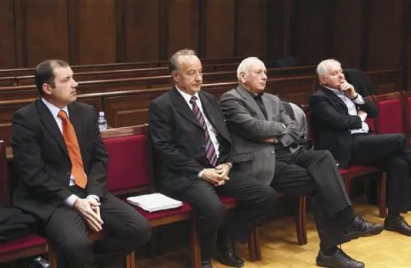 Včeraj so se pred sodnim senatom zagovarjali (z leve) Tadej Vidic, Marjan Groff, Darjo Stepančič in Ivan Lisjak
