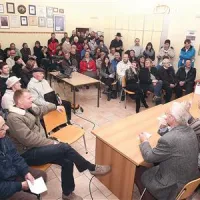V četrtek zvečer se je v prostorih KS Semedela kar trla množica nezadovoljnih stanovalcev Semedele