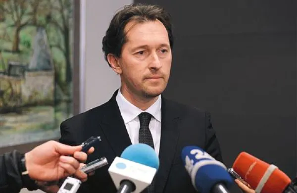 Na sredinem svetu stranke bo legitimna tako odločitev za vstop v vlado kot odločitev za odhod na predčasne volitve, pravi Gregor Virant 