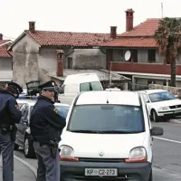 V Čežarjih na&scaron;li mo&scaron;ko truplo