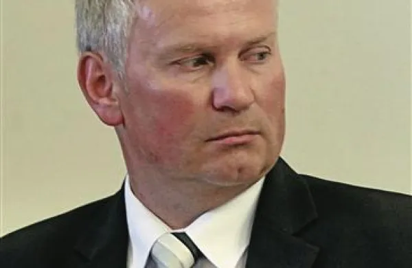 Poslanska skupina DL bo na sredinem svetu pri odločanju o vstopu v novo vlado glasovala enotno, meni vodja poslanske skupine Rihard Braniselj