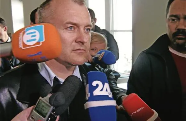 Odločitev senata fakultete Doba, da nekdanjemu mariborskemu županu Francu Kanglerju odvzame diplomo, je nedvomna in dokončna, zatrjujejo na fakulteti