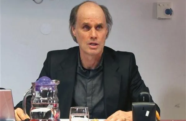 “Najstniška leta, ki prihajajo, morajo biti divja, predrzna, z veliko domišljije in poguma. Predrzna  predvsem pri iskanju prostora, ki  pripada UP med tremi javnimi univerzami,” je napovedal rektor  Dragan Marušič