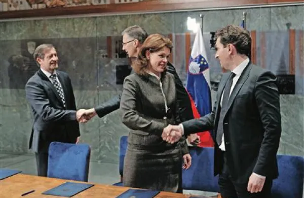 Koalicijske partnerice PS, SD, DL in Desus so v dogovoru o sodelovanju poudarile 12 prednostnih nalog