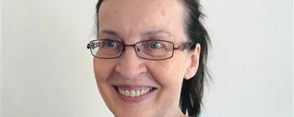 Mojca Dobnikar: “Kapital je briljantna razlaga kapitalističnega produkcijskega načina in tudi danes, ko si kapitalizem nadeva čisto drugačne obraze kakor pred stoletjem in pol, dobesedno osuplja s svojimi uvidi. Če hočeš razumeti, kako deluje kapital, moraš brati Kapital.”