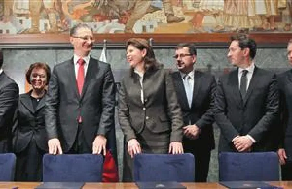 Štirje partnerji so v sredo pozno zvečer podpisali koalicijsko pogodbo