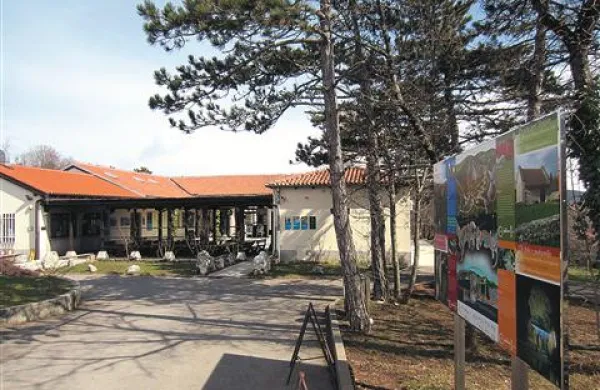 V Matavunu  bodo kmalu začeli obnavljati informacijski center