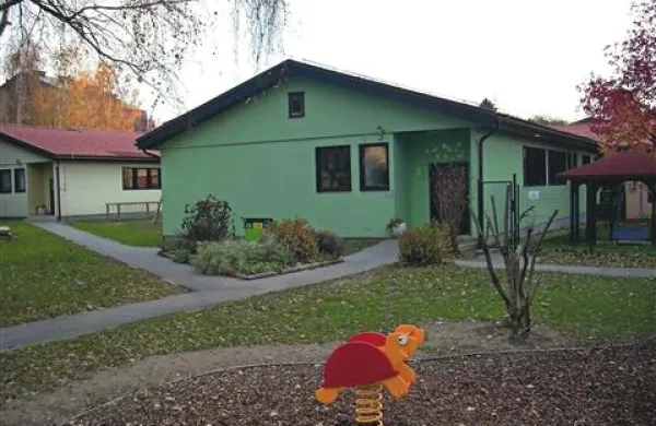 Zaradi nižjih plač zaposlenih v javnem sektorju, bodo starši malčkov, ki obiskujejo postojnski vrtec, plačevali desetino manj