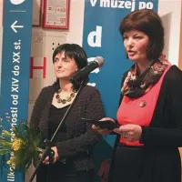 Avtorica razstave Karla Kofol in direktorica muzeja Damjana Fortunat Černilogar 