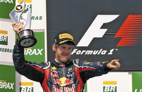 Sebastian Vettel je  s prvo letošnjo zmago dosegel že skupno 27. v karieri, z uspehom v Maleziji pa je tudi prevzel vodstvo v skupnem seštevku (fotografija je iz arhiva) 