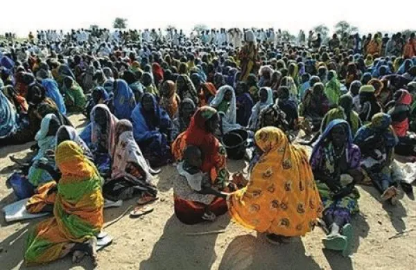 Bodo razmere v Srednjeafriški republiki privedle do humantarne krize, s katero se otepajo mnoge afriške države?