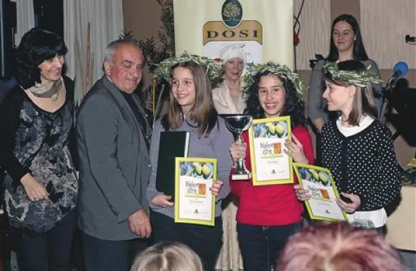 Na tekmovanju Oljka, ali te poznam so se že osmič najbolje izkazali šolarji iz Prad