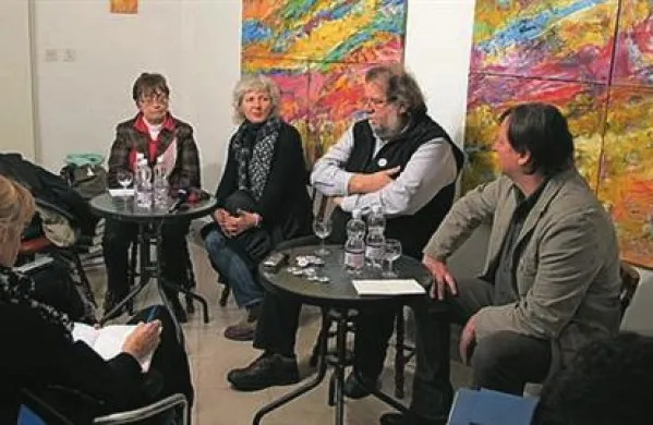 Lokalni mediji predstavljajo veliko bogastvo za medijsko krajino, a so toliko bolj izpostavljeni finančnim problemom zaradi krize ter centraliziranju informacij, so bile nekatere od glavnih ugotovitev današnje okrogle mize ob izidu tisoče številke tednika Mandrač