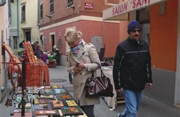 Pomladni bazar v Izoli
