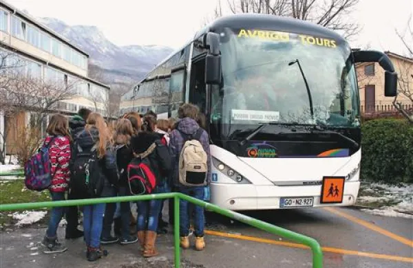 Včeraj so šolski avtobusi vozili, dan prej pa zaradi varnosti ne 