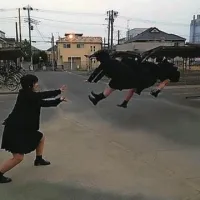 Japonske &scaron;olarke obsedle vragolije iz Dragon Balla