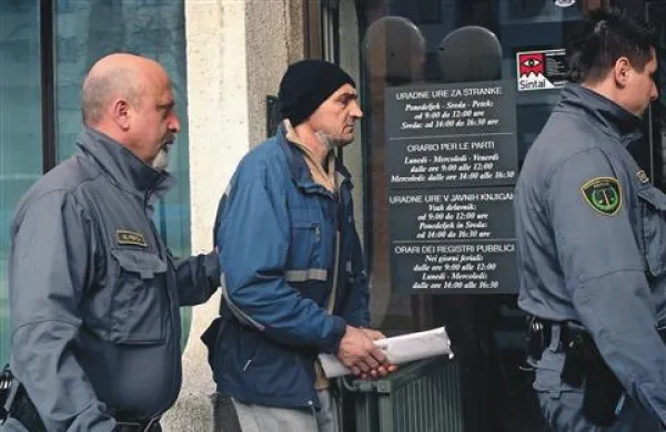 Višje sodišče je o usodi romunskega posiljevalca odločilo v nekaj dneh