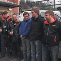 Del ekipe ob predstavitvi avtomobila za reli Dakar 2014