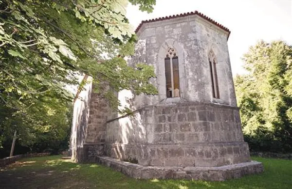 Goričan je med drugim vlomil tudi v romarsko cerkev Marije Snežne v zaselku Nadavče