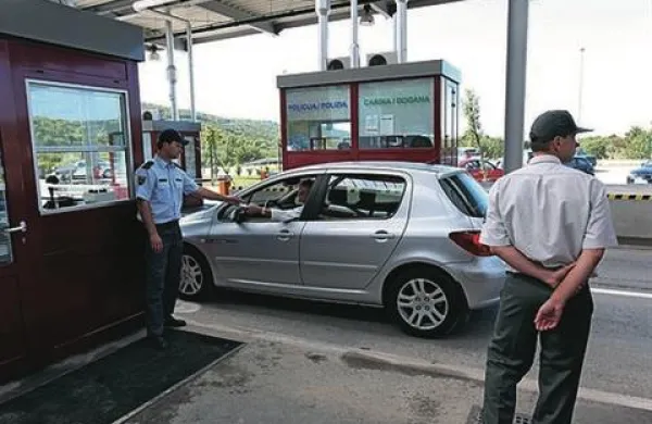 Po prvem juliju bodo tudi na mejnem prehodu Dragonja ostali le policisti.