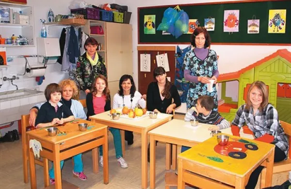 Druženje učencev in mentorjev z različnih šol je bilo za vse koristno in prijetno