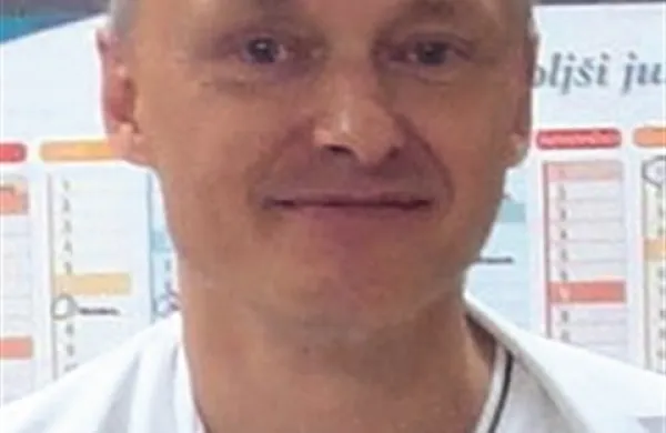Dr. Stojan Kariž: “Porast telesne teže je praviloma povezan s porastom krvnega tlaka. Tega moramo čim prej odkriti in zdraviti.”