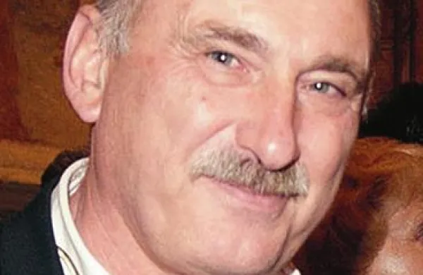 Mate Matjaž - Tomi: “Podpiramo prepoved kajenja v zaprtih prostorih in tam, kjer se streže hrano.  Vseeno pa bi morali biti bolj prilagodljivi do gostov, ko gre za terase in kadilnice.”