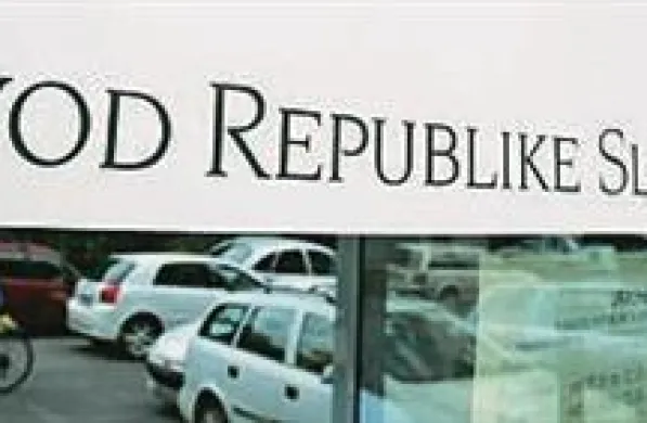 Reforma trga dela, ki bo začela veljati v petek, prinaša več novosti tudi za brezposelne, iskalce zaposlitve in delodajalce