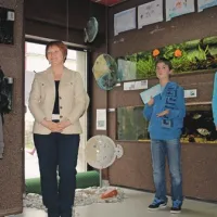  Ana Hanzel in Anamarija Stibilj Šajn na otvoritvi razstave 7 milj tišine